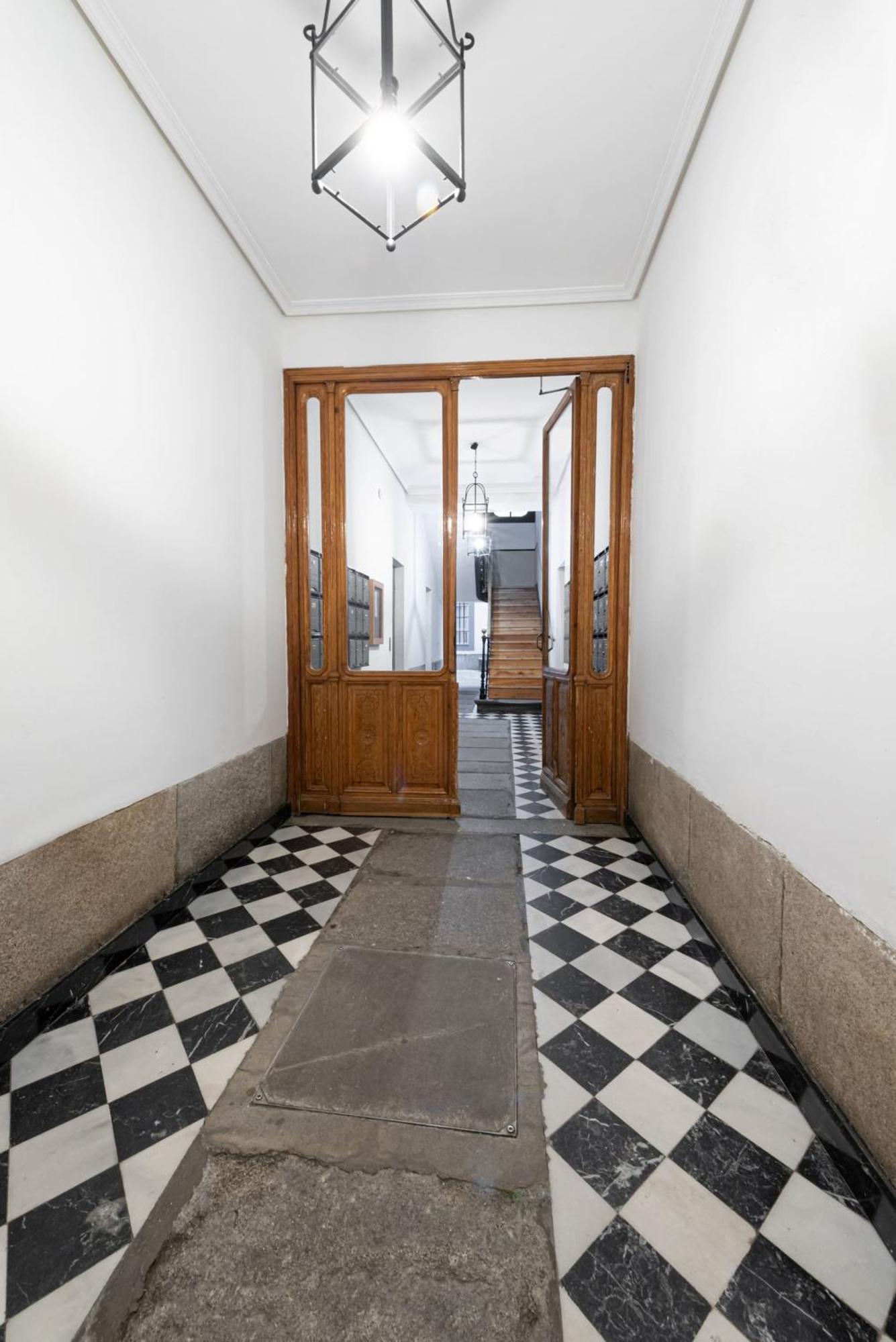 Apartamentos Day Madrid Luna Centro Gran Via Sol Malasana Экстерьер фото