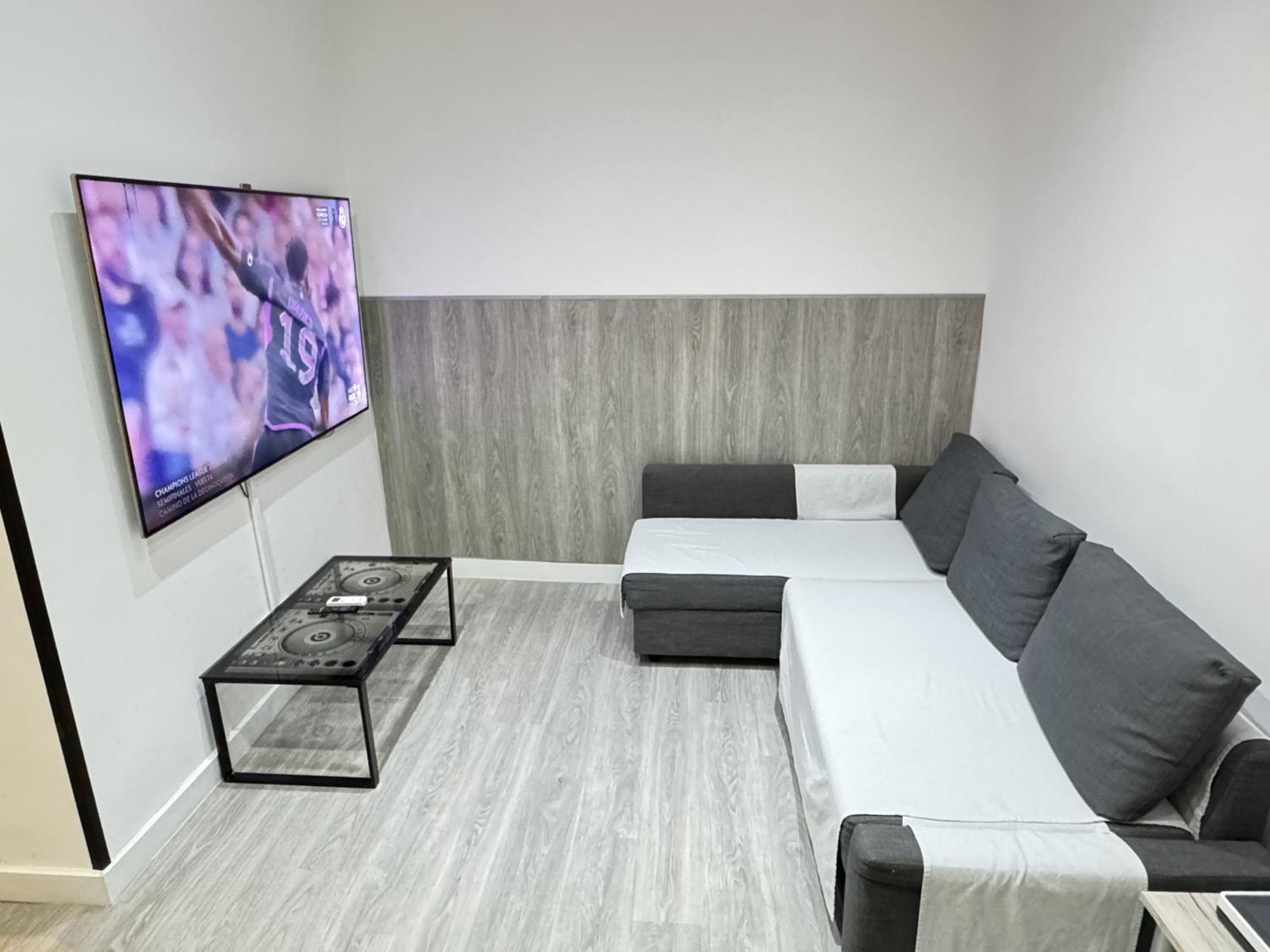 Apartamentos Day Madrid Luna Centro Gran Via Sol Malasana Экстерьер фото